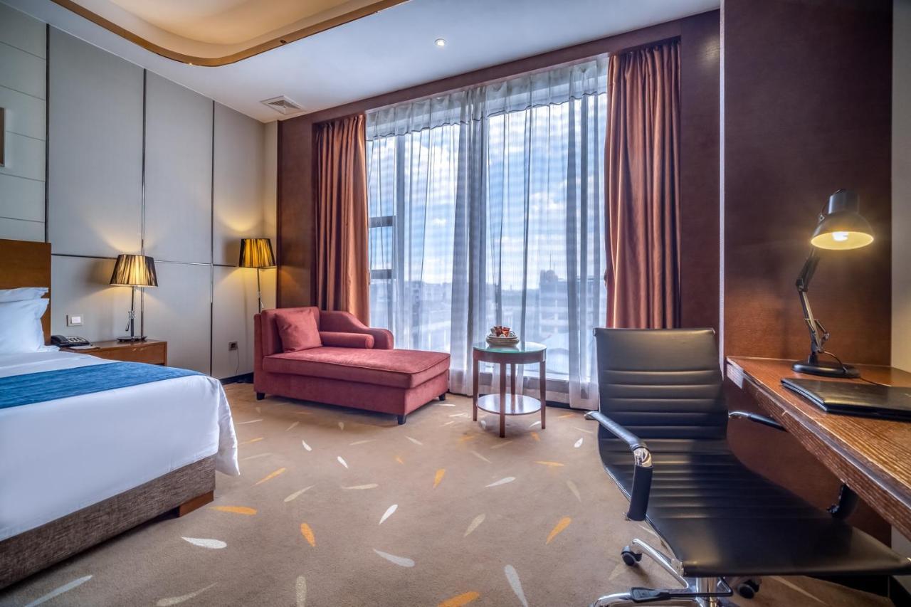 Relteem Hotel Zhongshan  Exterior photo