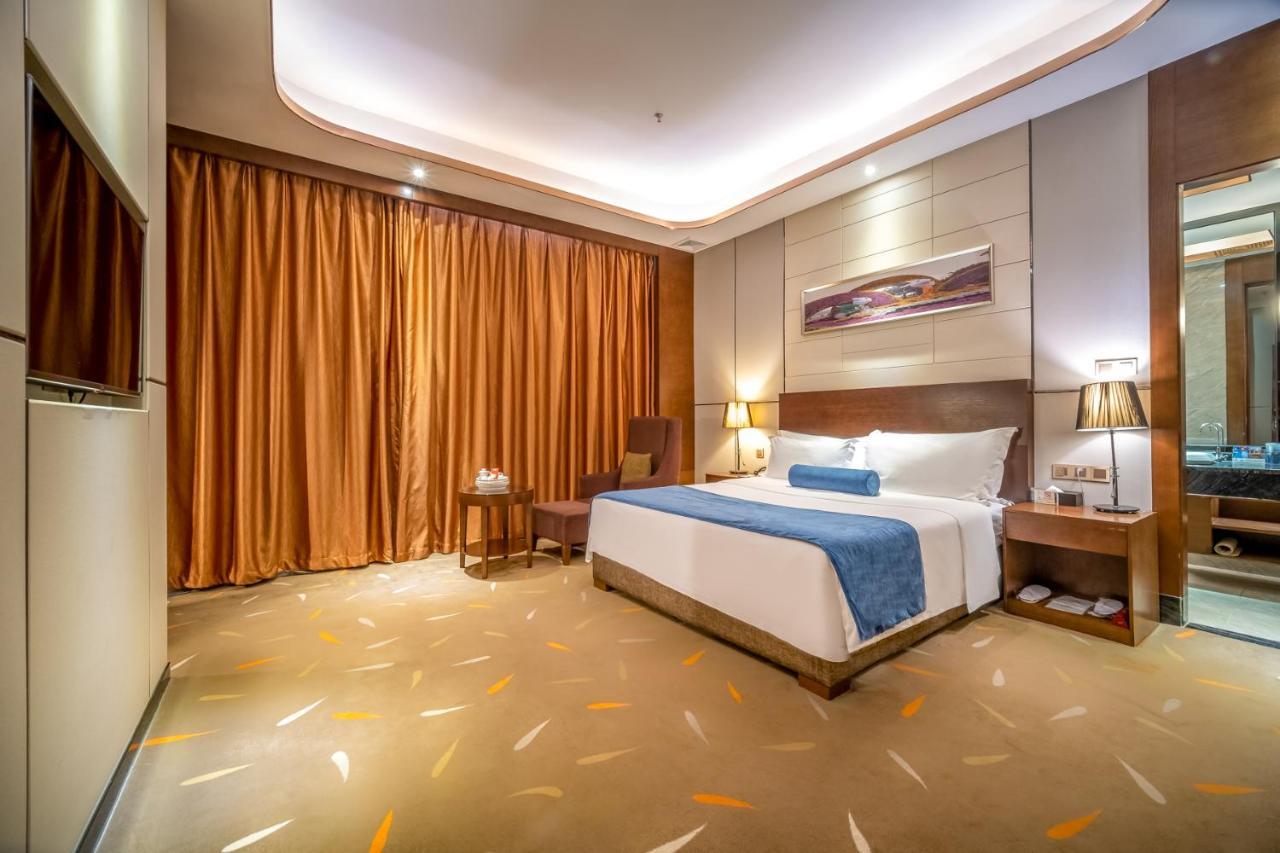 Relteem Hotel Zhongshan  Exterior photo