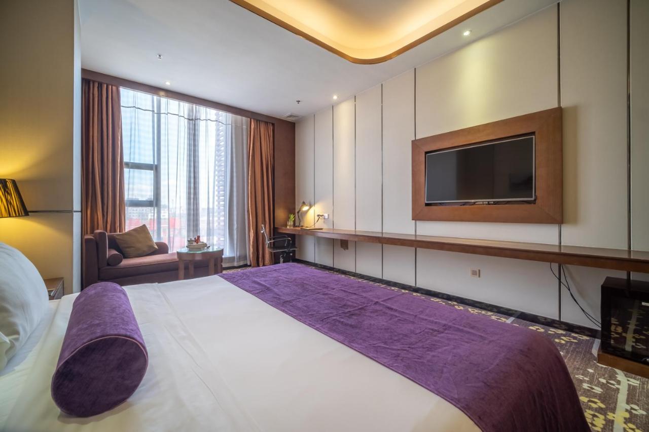 Relteem Hotel Zhongshan  Exterior photo